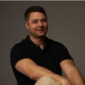 Дмитрий Макаров