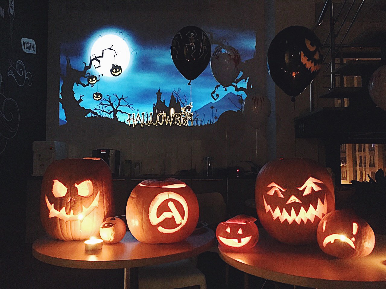 Menards halloween decorations - 🧡 Halloween decor Halloween furniture, Hal...