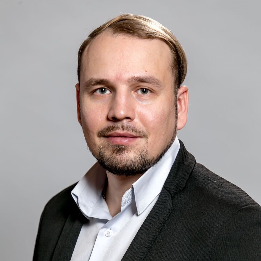 Денис Ветренников