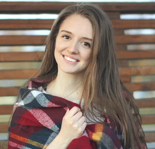 Алина Комарова